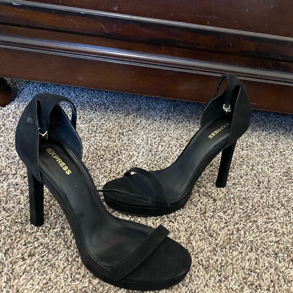 Express heels - Picture 2 of 3